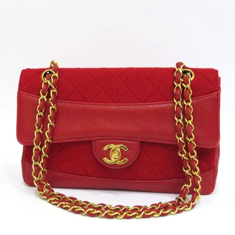 Chanel Matelasse Chain Shoulder Bag Red Leather